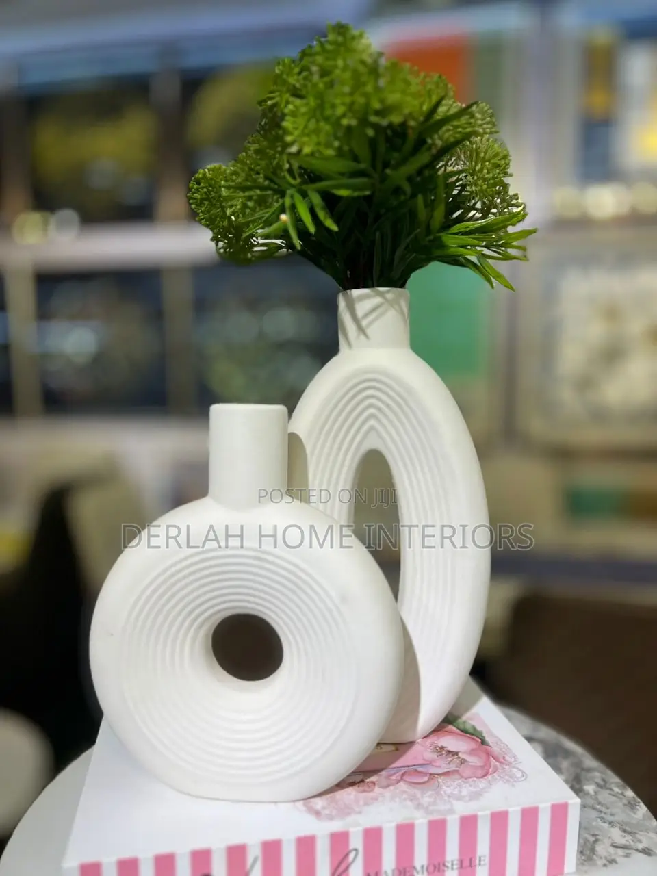 Quality Artificial Plant Vessels for Table