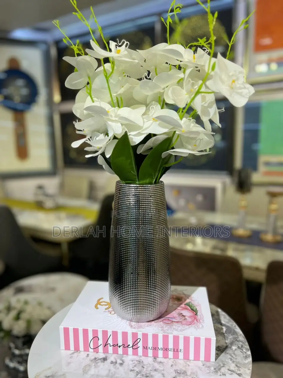 Quality Artificial Plant Vessels for Table