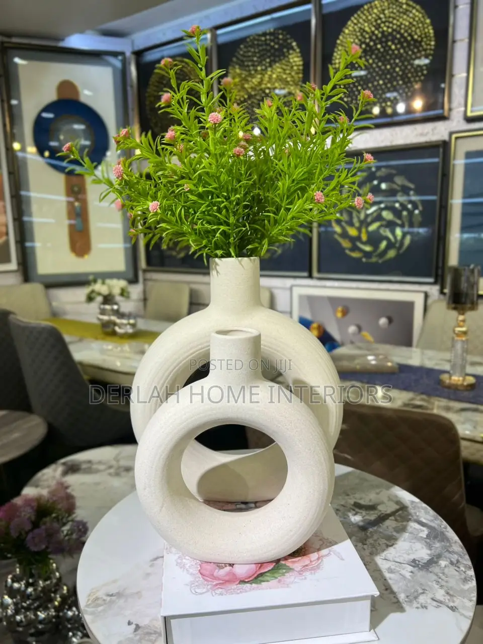 Quality Artificial Plant Vessels for Table