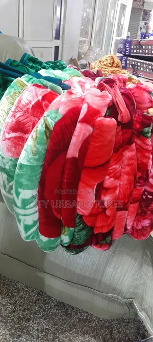 Jin Li Heavy Blankets