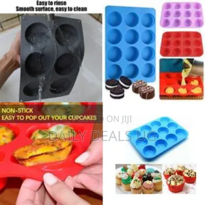 12-Cup Non-Stick Silicone Baking Pan for Muffins and Cupcakes