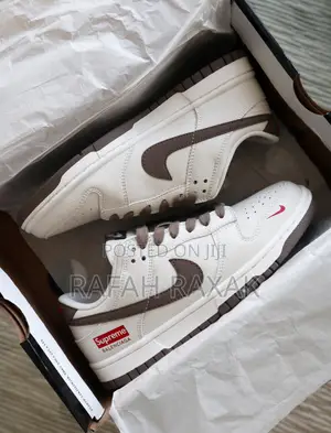 Original Nike Sb Dunk Low X Supreme X Balenciaga Sneakers