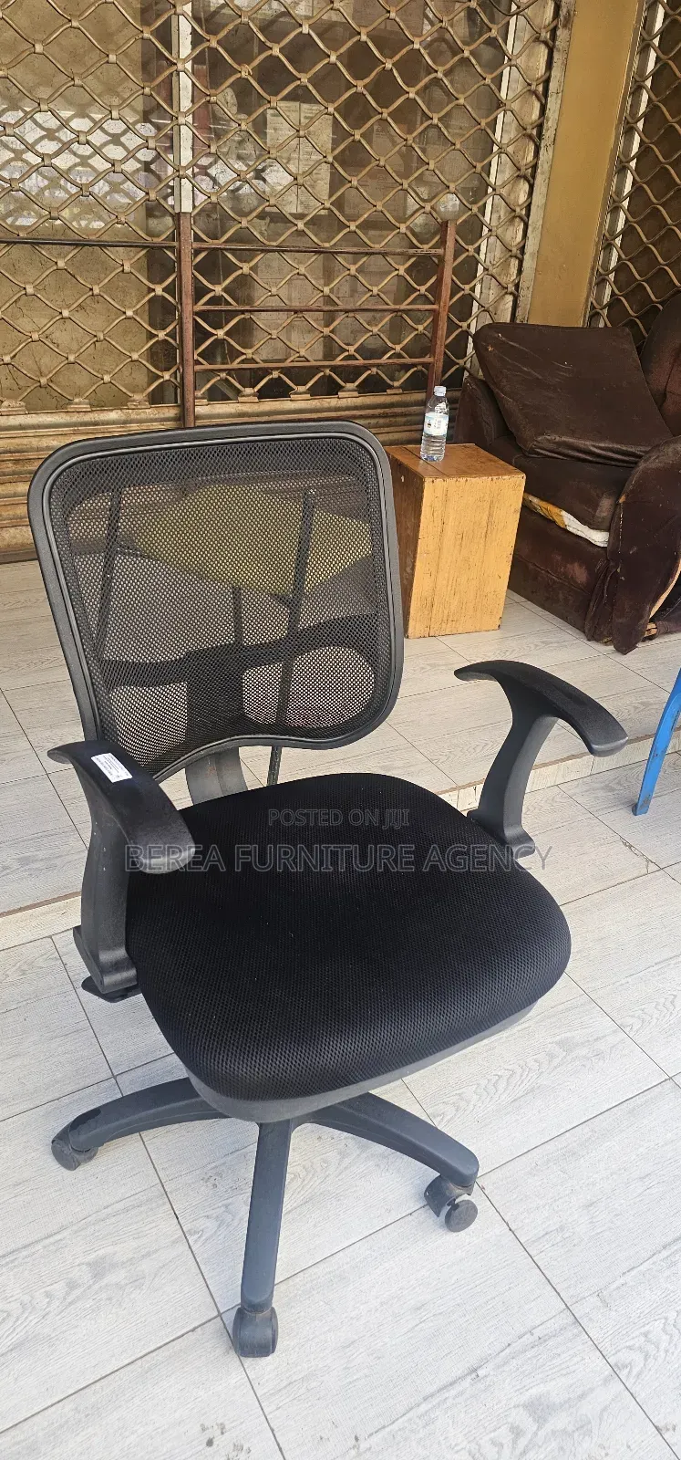 Strong and Durable High Office Mesh Chair