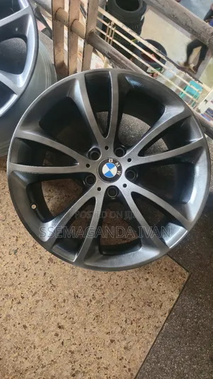 Grayish Bmw Rim 18 Sport Rims