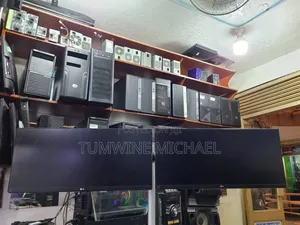29 Inch Monitors 2 Pieces on Dual Arm Stand