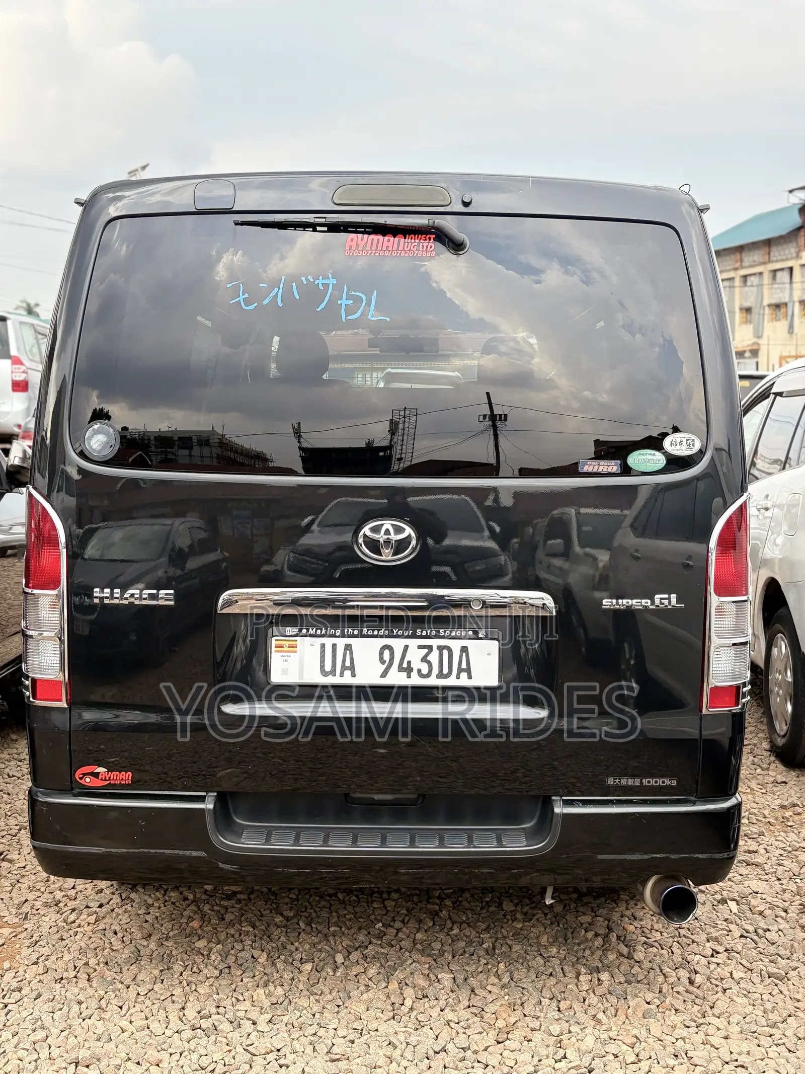 Toyota HiAce 2011 Black