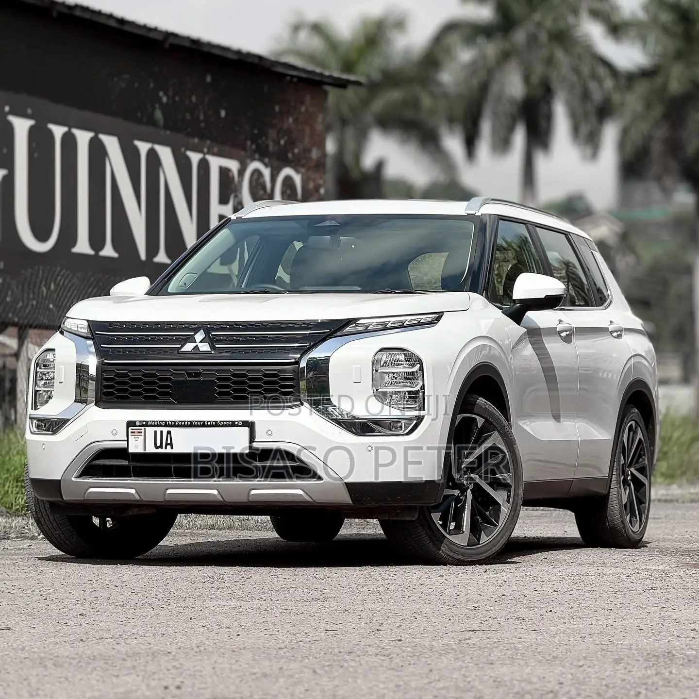 Mitsubishi Outlander 2025 White