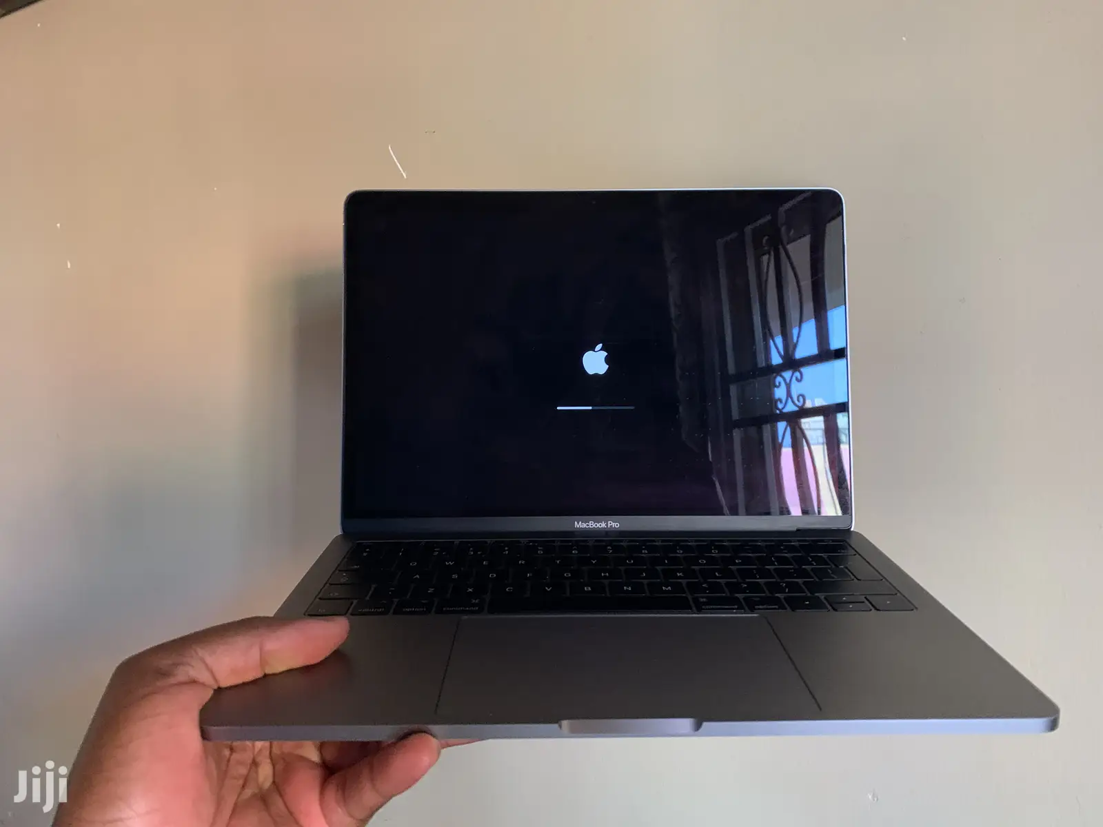 Laptop Apple MacBook Pro 8GB Intel Core i5 SSD 128GB