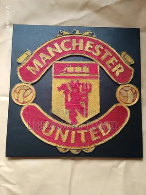 String Art, Man U Badge