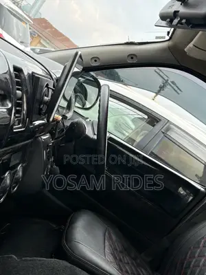 Toyota HiAce 2011 Black