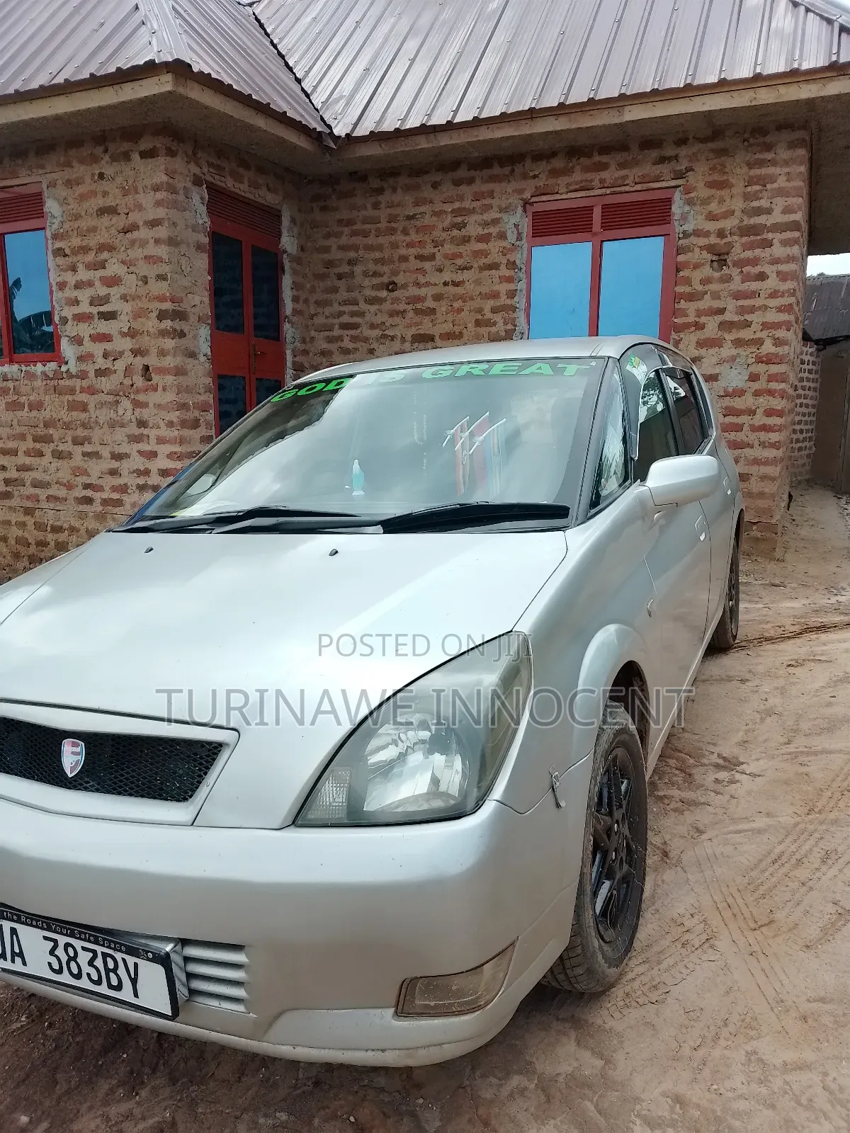 Toyota Opa 1.8 AWD 2000 Silver