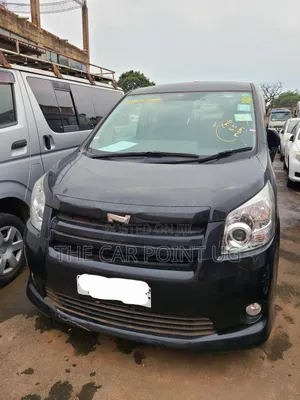 Toyota Noah 2.0 143hp FWD (7 Seater) 2009 Black