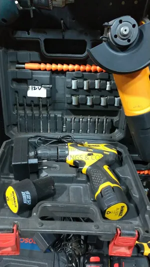 Dewalt Cordless Drill Keyless Chuck 12v With 2 Battery