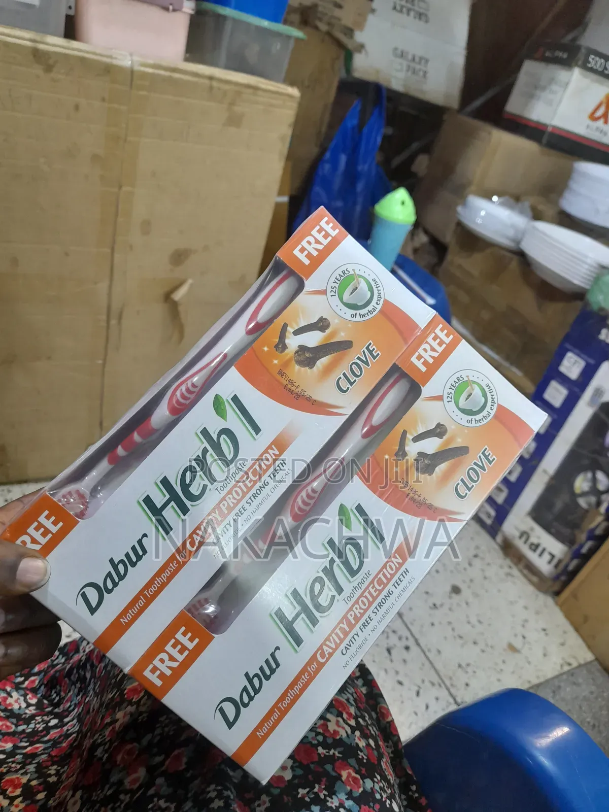 Its Dabur Herbi Clove Tooth Paste 6 Pices