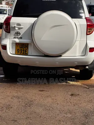 Toyota RAV4 2007 White
