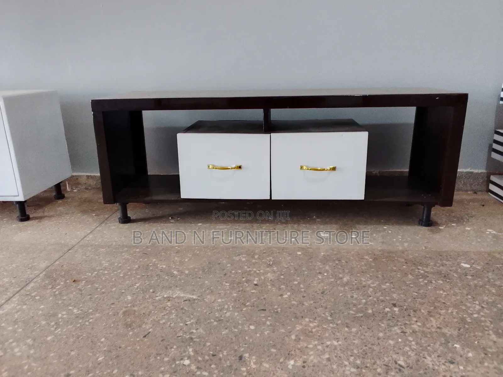 Simple Tv Stand 4 by 2 FTS