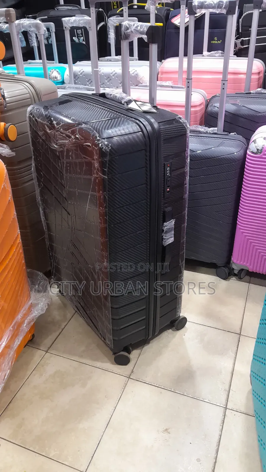 4 Wheels Black Colour Suitcases