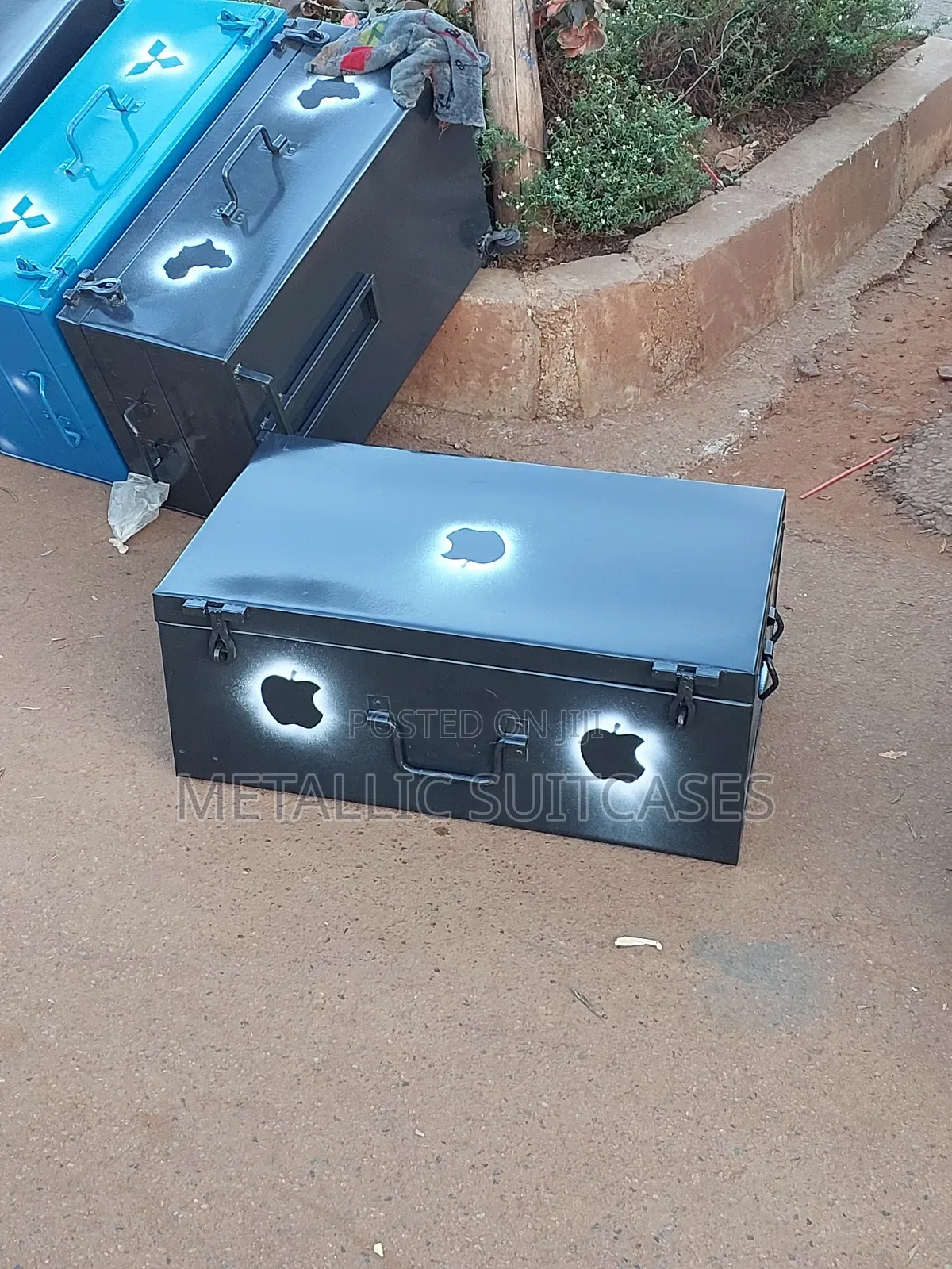 Medium Suitcase