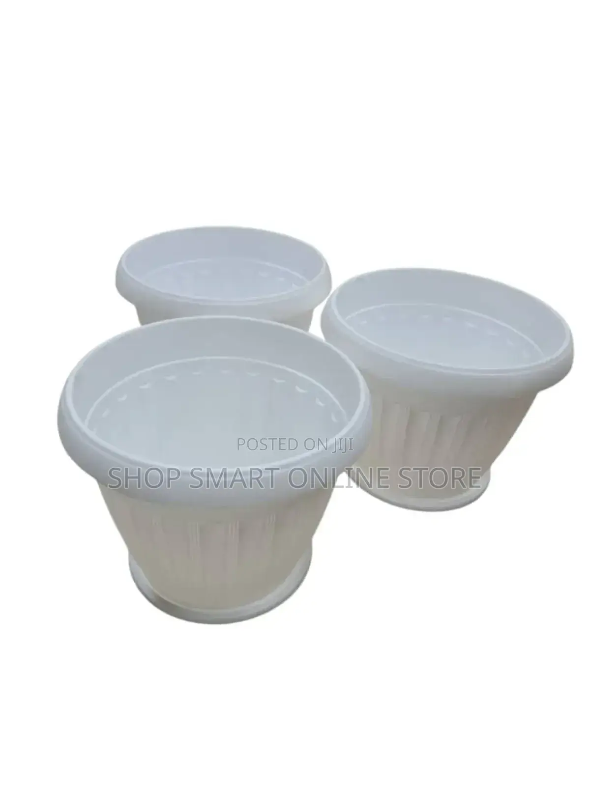 Grounded Plastic Flower Pots Grounded Plastic Flower Pots