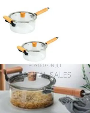 Heat-Resistant Clear Glass Saucepan With Natural Wooden Handles