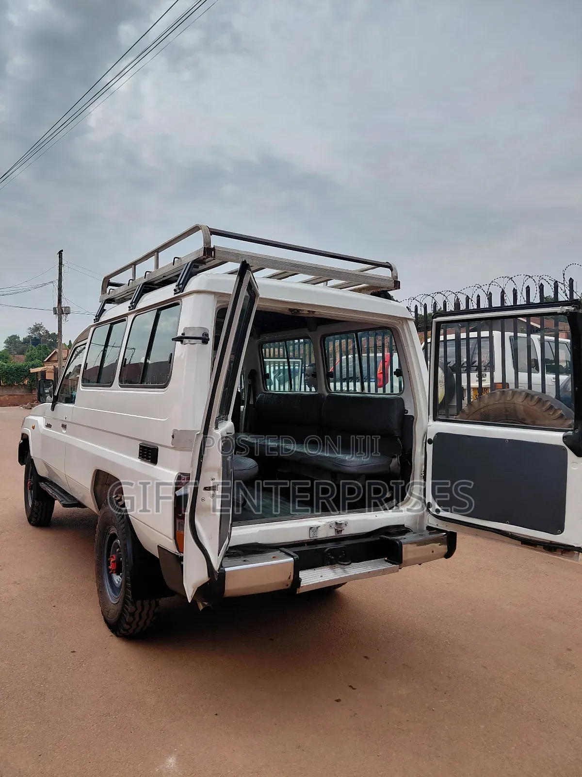 Toyota Land Cruiser 2014 White