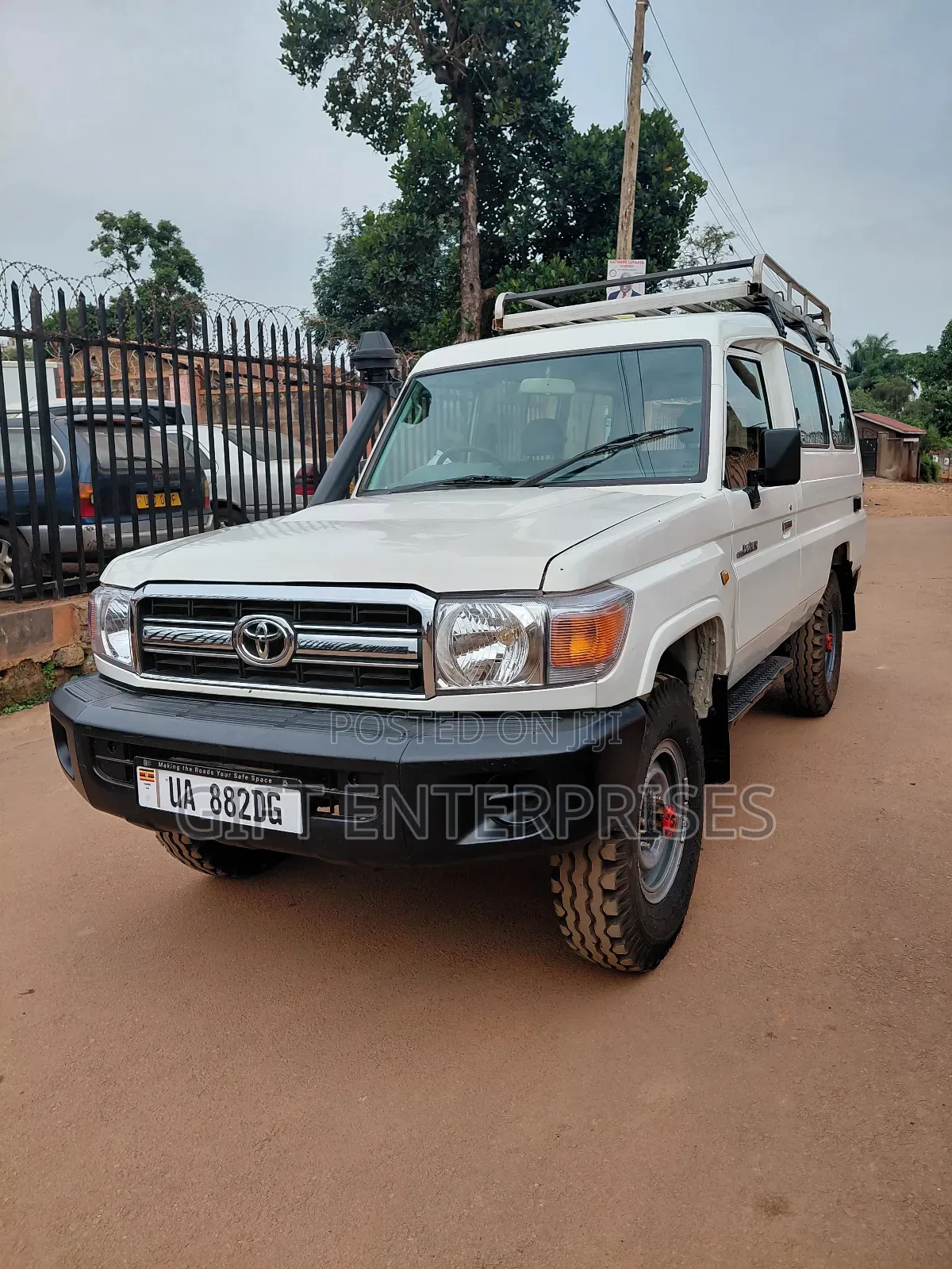 Toyota Land Cruiser 2014 White
