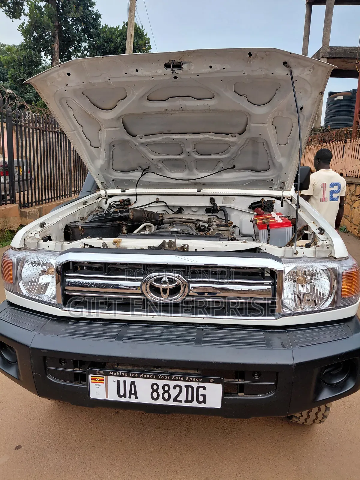 Toyota Land Cruiser 2014 White