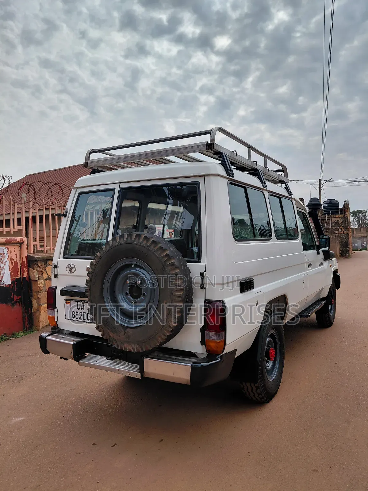 Toyota Land Cruiser 2014 White
