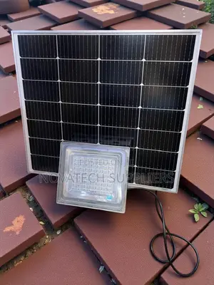 6.0 500w Blue Carbon Solar Flood Light – 80ah Lithium