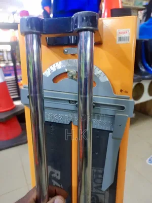 Manual Tile Cutter.