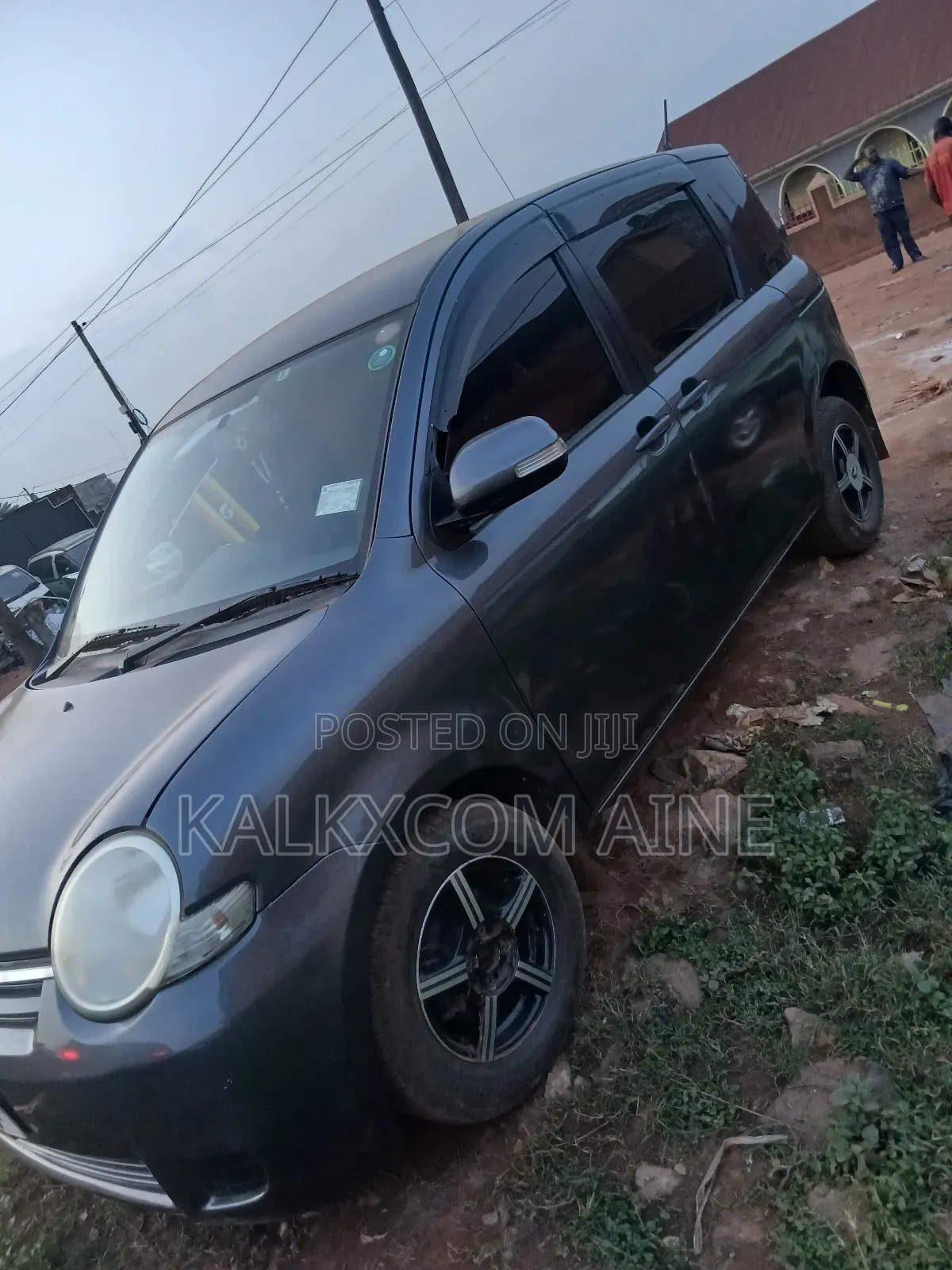 Toyota Sienta 2005 Gray