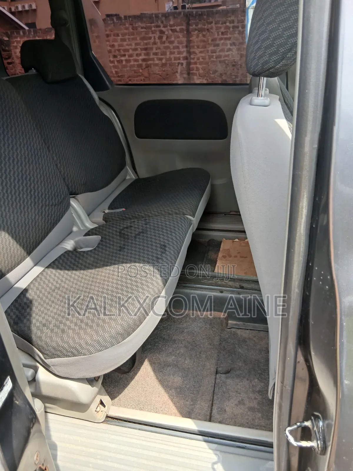 Toyota Sienta 2005 Gray