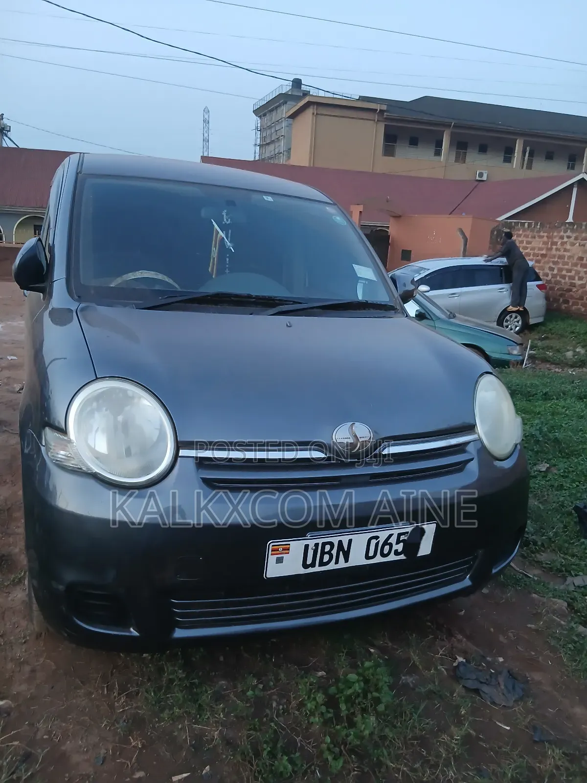 Toyota Sienta 2005 Gray