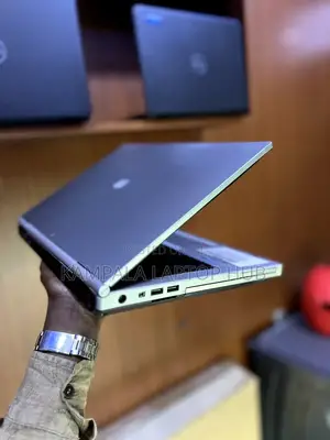 Laptop HP EliteBook 8470P 4GB Intel Core I7 HDD+SSD 256GB