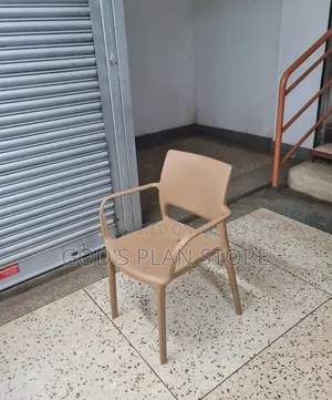 Luxor Armed Plastic Chairs Plastic Chairs