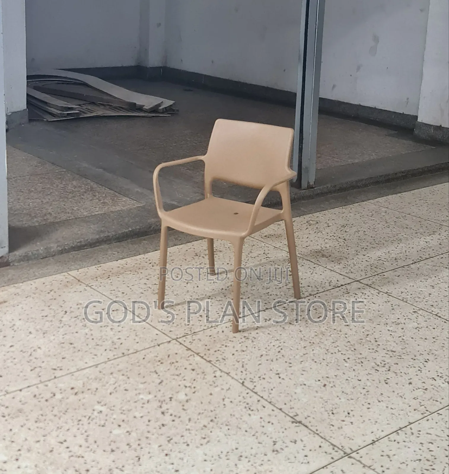 Absolutely Plastic Chairs Plastic Chairs for Garden/Beach/Hotels/Bars