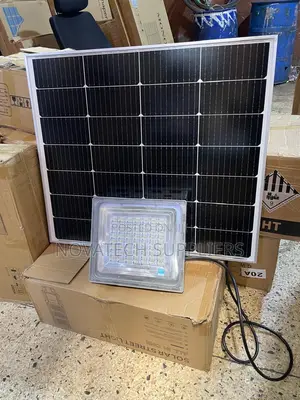 500w Outdoor Solar Flood Light – 80ah Lithium, Super Bright