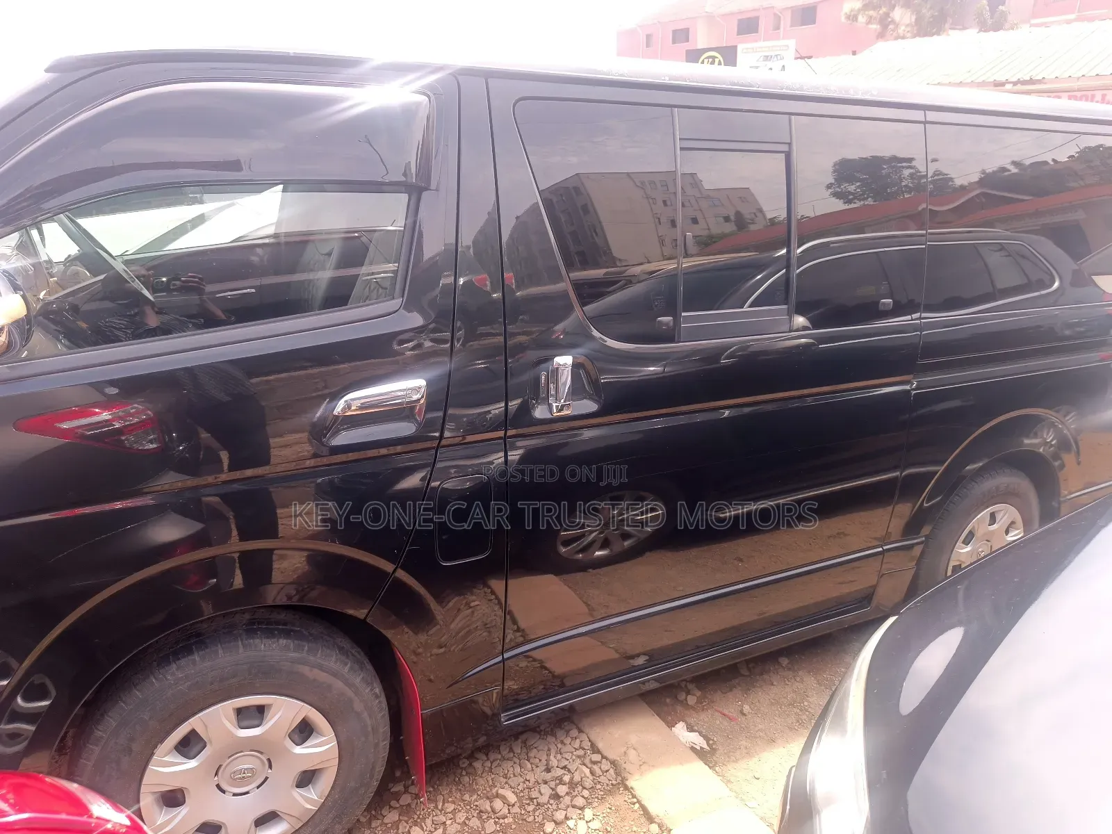 Toyota HiAce 1999 Black