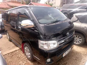 Toyota HiAce 1999 Black
