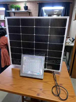 Energy Saving 500w Solar Flood Light – 10 Years Warranty Hunm