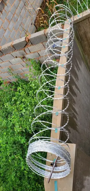 Razor Wire, Chain Link Fencing and Other Security Fencing Solutions