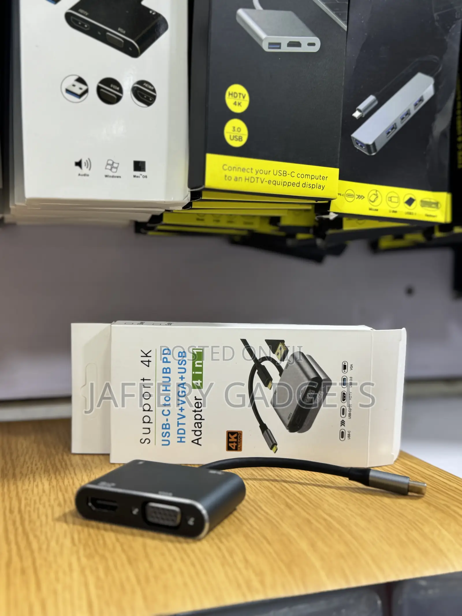 Usb-C 4-in-1 Hub Adapter With Hdmi, Vga Usb 3.0 ( Support)
