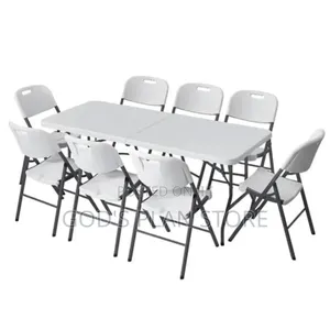 Joint Plastic Table and Chairs Joint Plastic Table and Chairs