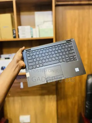 Laptop Dell Latitude 7390 8GB Intel Core i7 SSD 256GB