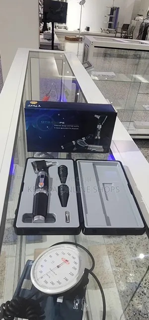 Elaborate Otoscope