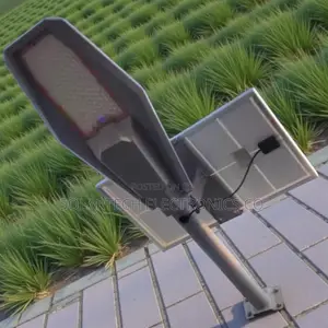 Super Bright 300w Hi-Energy Solar Street Light