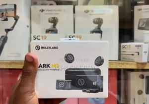 Hollyland Lark M2 Wireless Lavalier Microphone Combo, Pro-Grade Sound