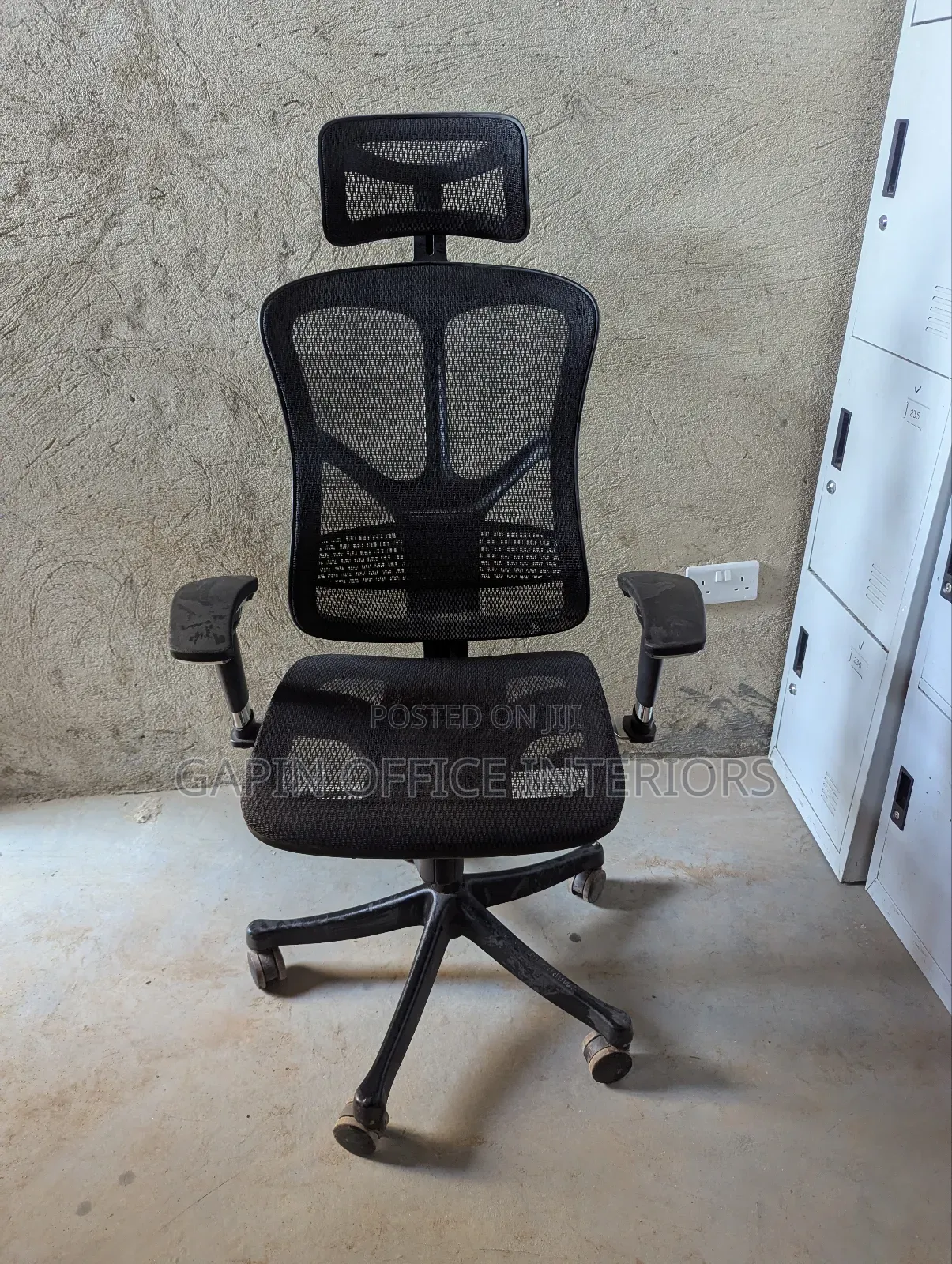 Second Hand Orthopedic Chair, Adjustable