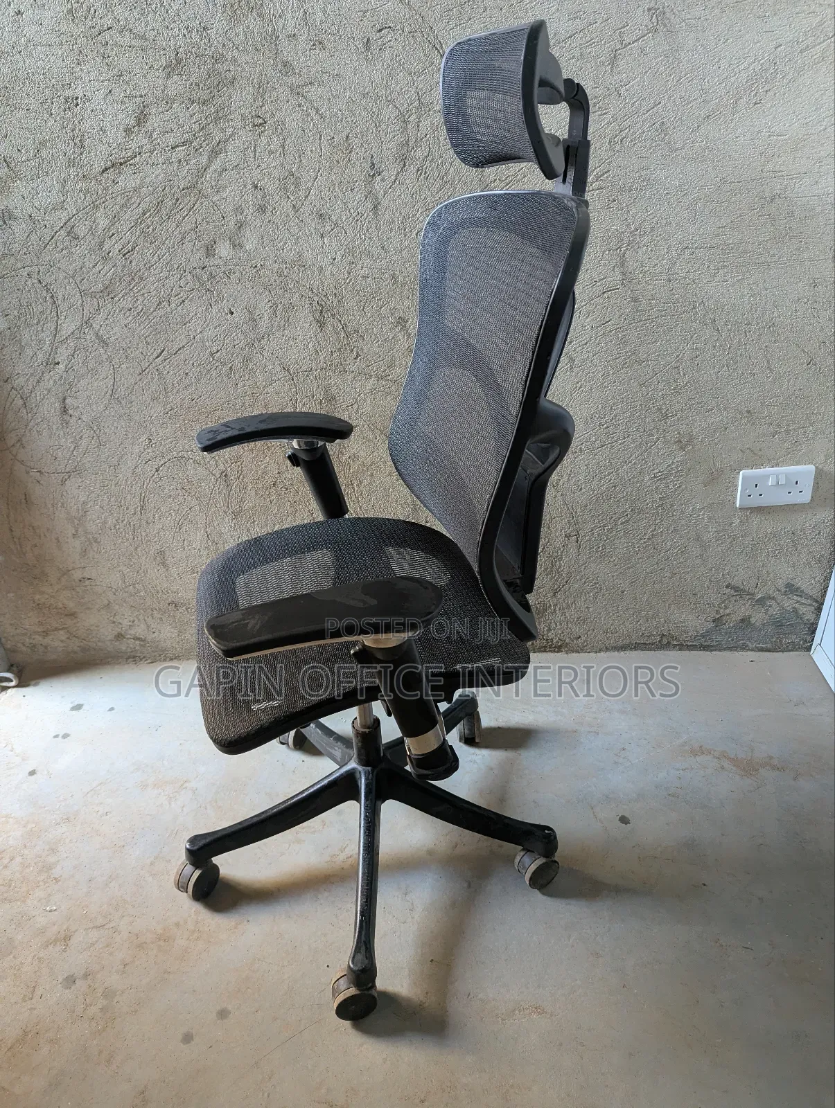 Second Hand Orthopedic Chair, Adjustable