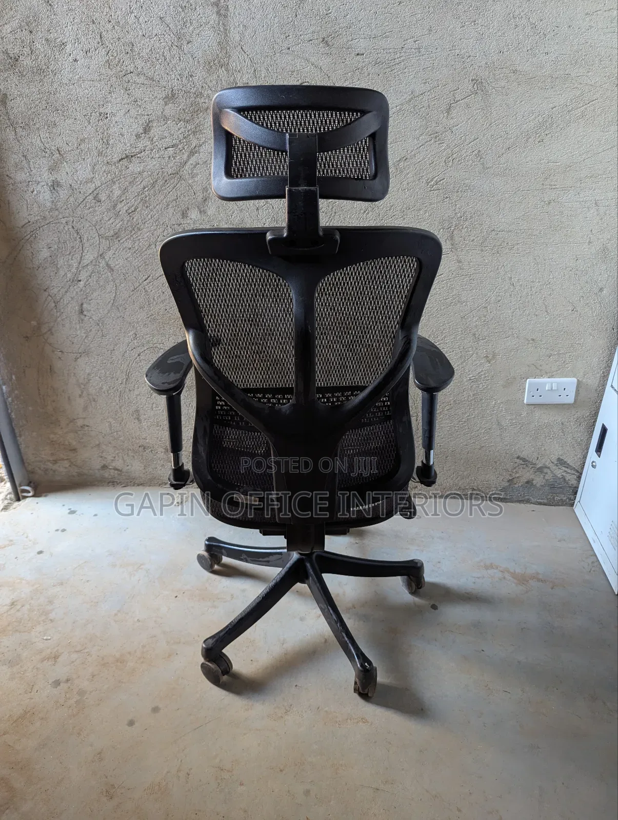 Second Hand Orthopedic Chair, Adjustable
